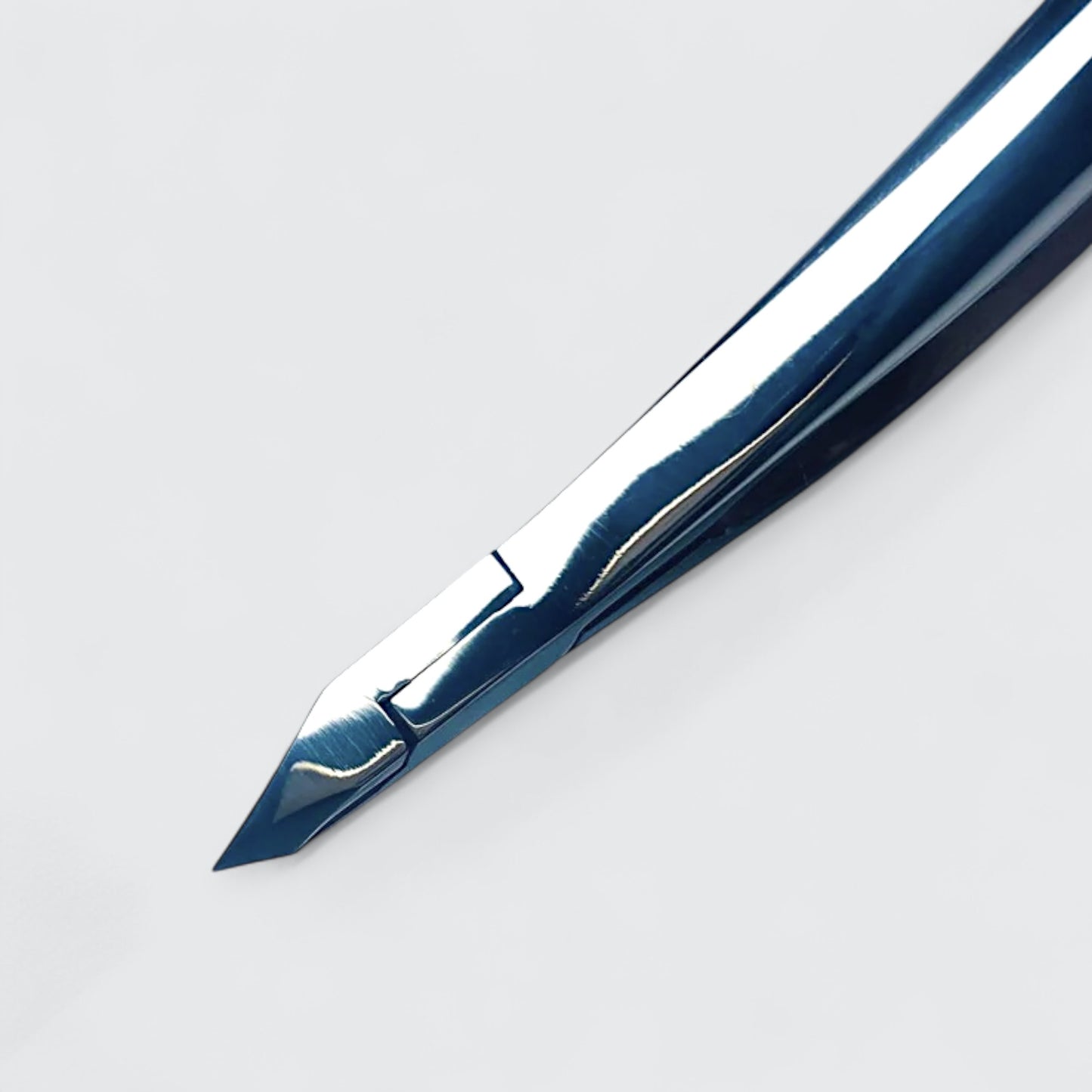 Lilly Beau Pro Cuticle Nippers