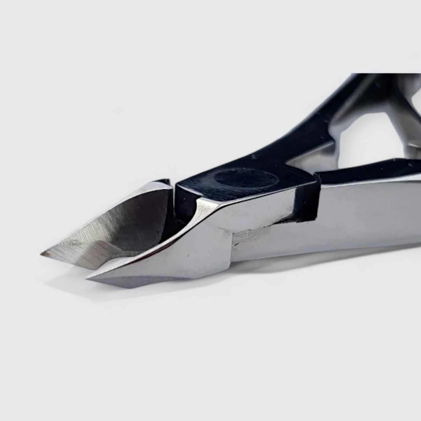 Lilly Beau Pro Cuticle Nippers