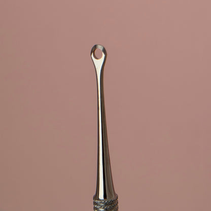 Eyelet & Blade